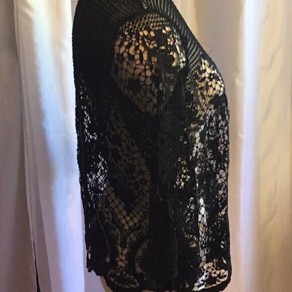 NWOT medium size crocheted black top with back gold statement zipper - Picture 7 of 10